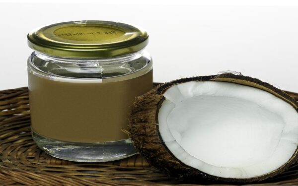 Beneficios del aceite de coco para el cabello maltratado