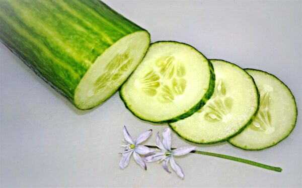Beneficios del agua de pepino para la hidratación