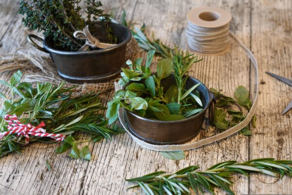 Cómo preparar un gotero natural para el crecimiento del cabello
